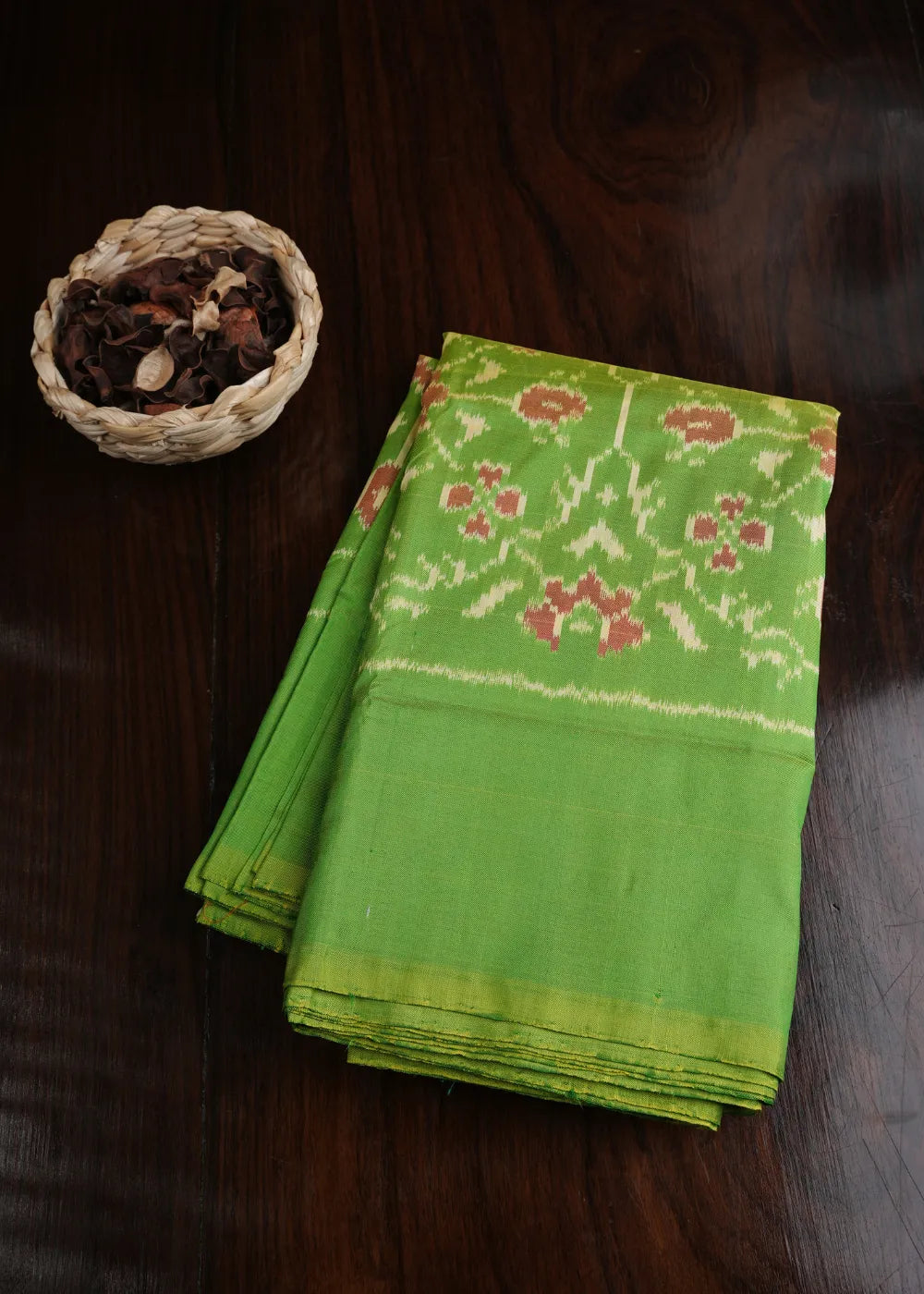 Parrot Green Plain Ikkat Silk Saree