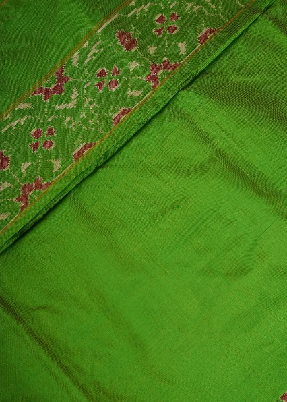 Parrot Green Plain Ikkat Silk Saree